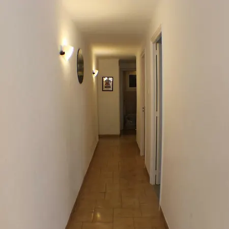 Agi Llevant Appartement *