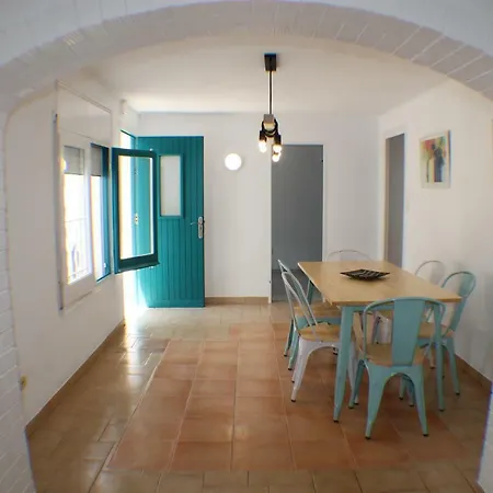 Agi Llevant Appartement *