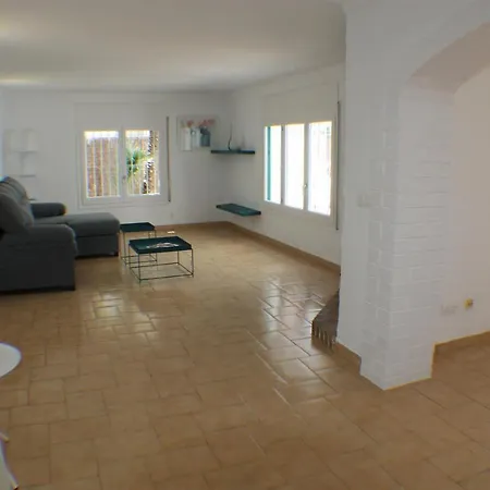 Agi Llevant Apartment